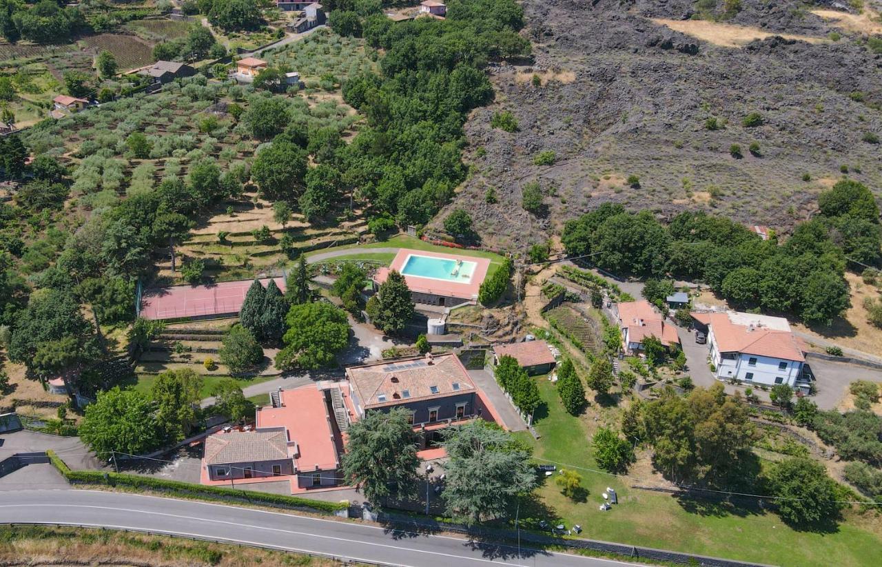 Santoro Country House Hotel Castiglione De Sicilia Bagian luar foto